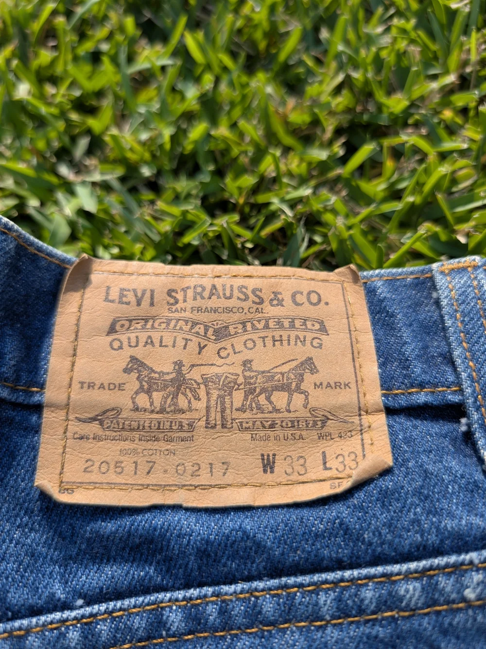 Vintage Levi's Men's Denim Straight Jeans in Blue